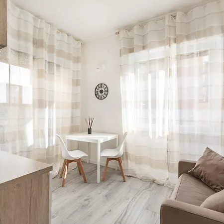 Pieno Centro Di Milano Per Gruppi, Famiglie E Viaggi Di Lavoro Apartment Exterior photo
